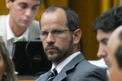 Sebastián-García-Bolster-Banda-del-Millon